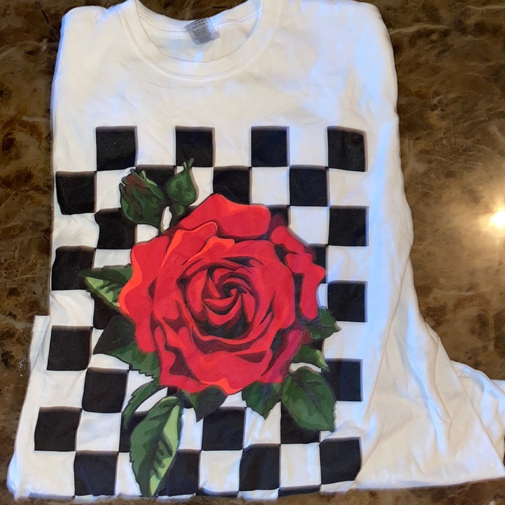 checkered rose tshirt
